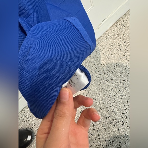 Beautiful Blue Dress Size L - Picture 6 of 6